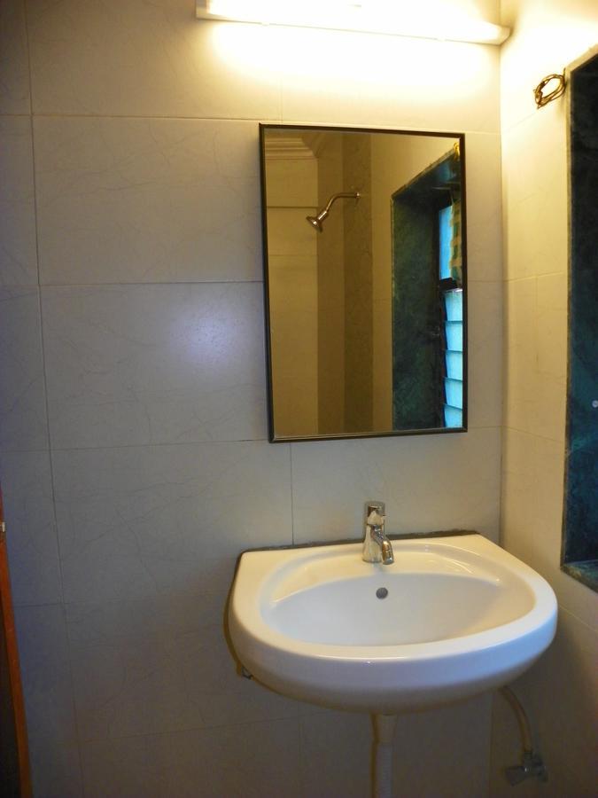 Hotel Rajdeep プネ エクステリア 写真