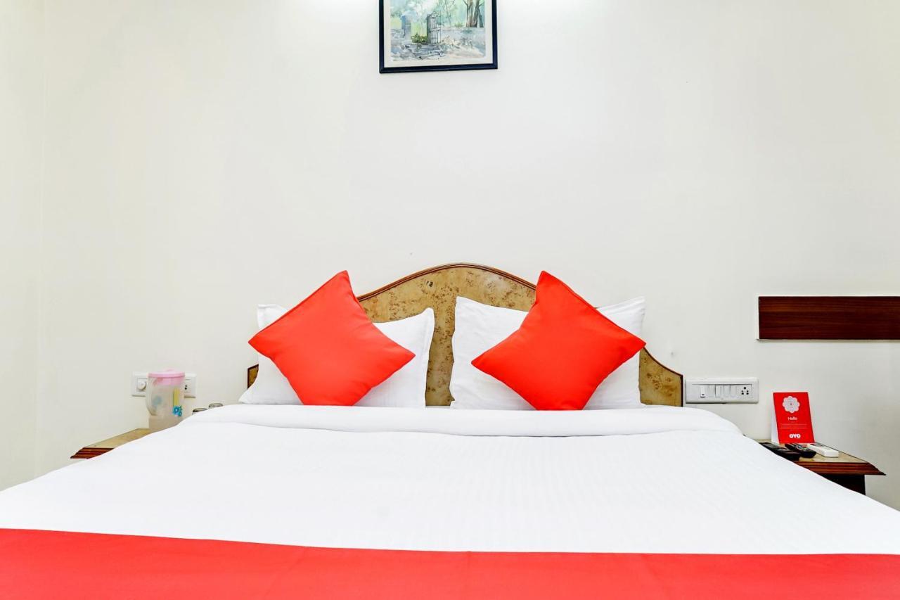 Hotel Rajdeep プネ エクステリア 写真