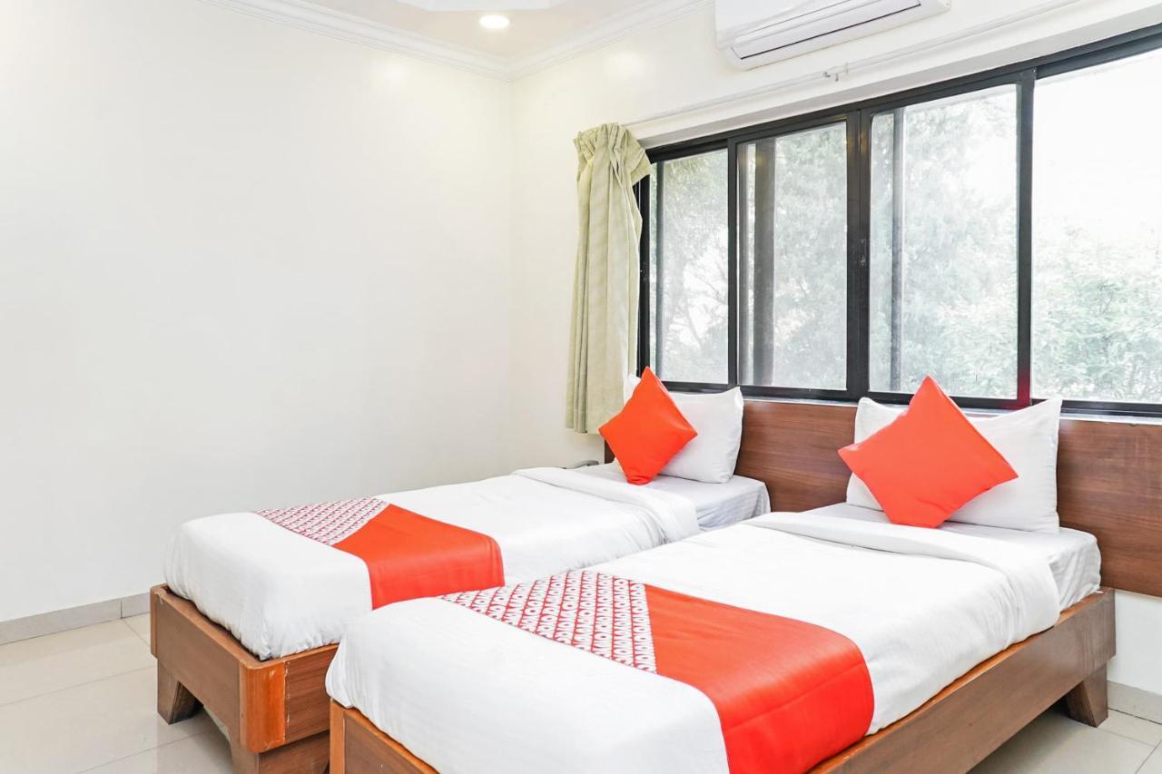 Hotel Rajdeep プネ エクステリア 写真